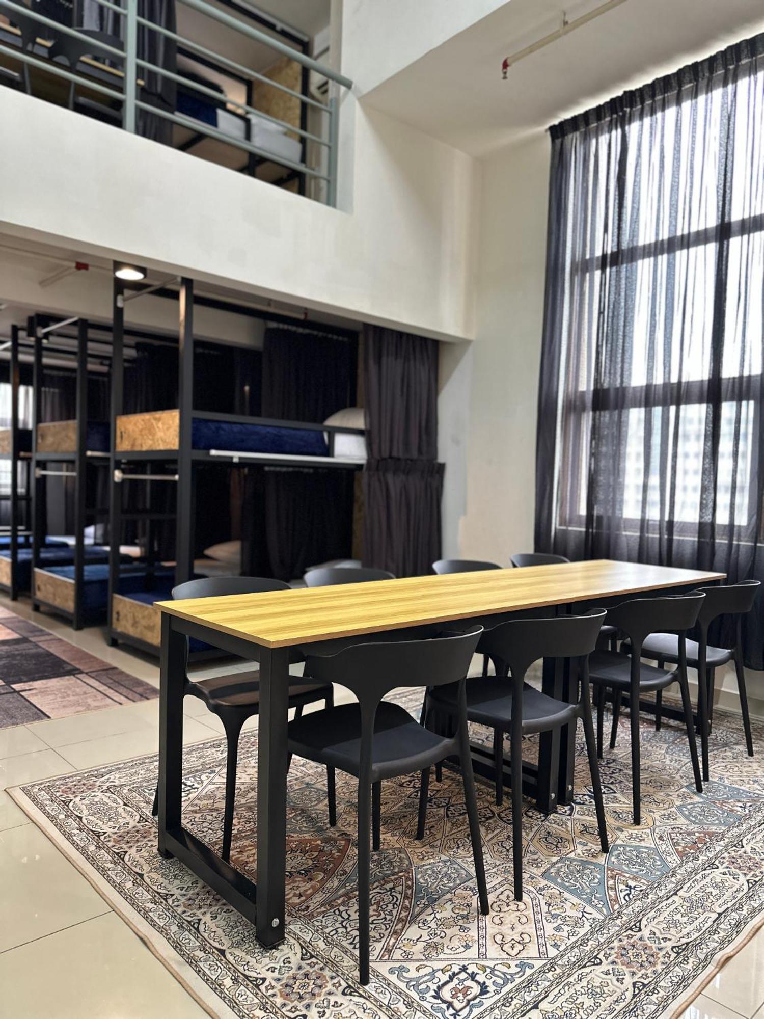 Mix Hostel Kl By Chillout Hostel Petaling Jaya Extérieur photo